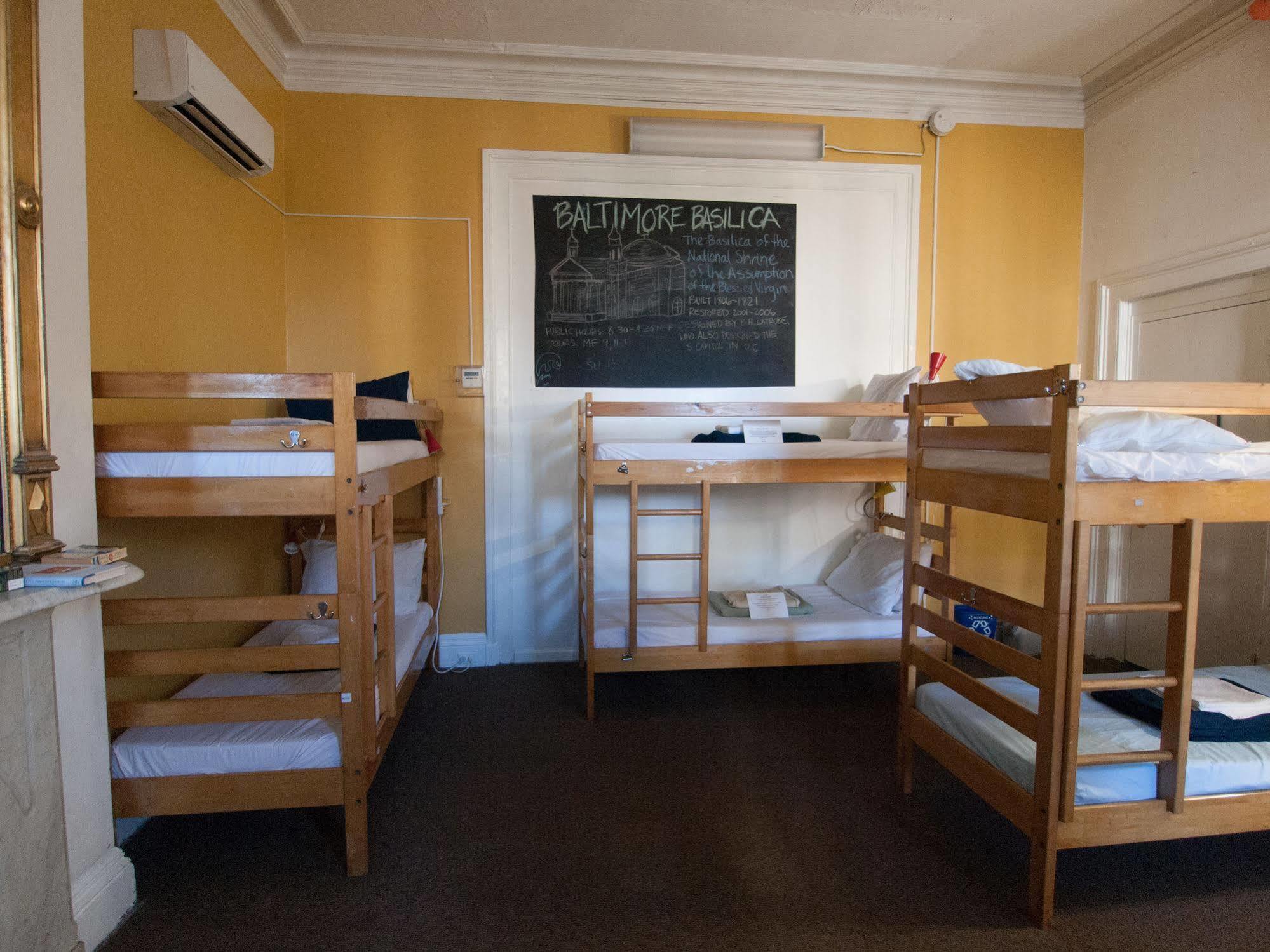 Hi - Baltimore Hostel Mount Vernon Exterior photo